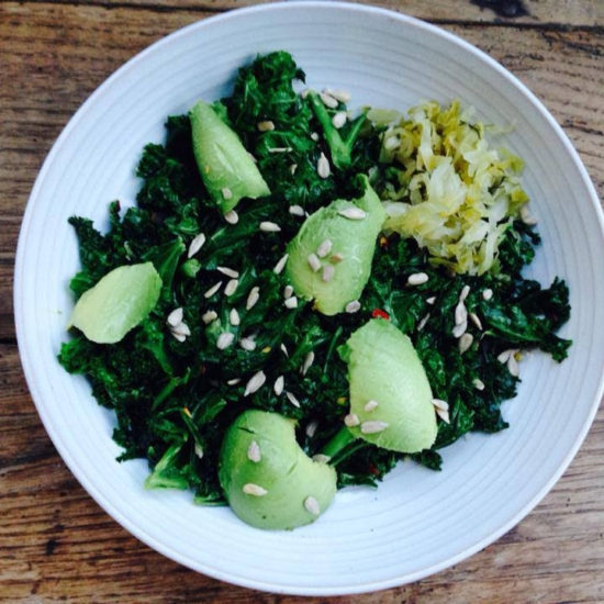 Garlicky Kale + Avo: My Fav 5 Min Meal.